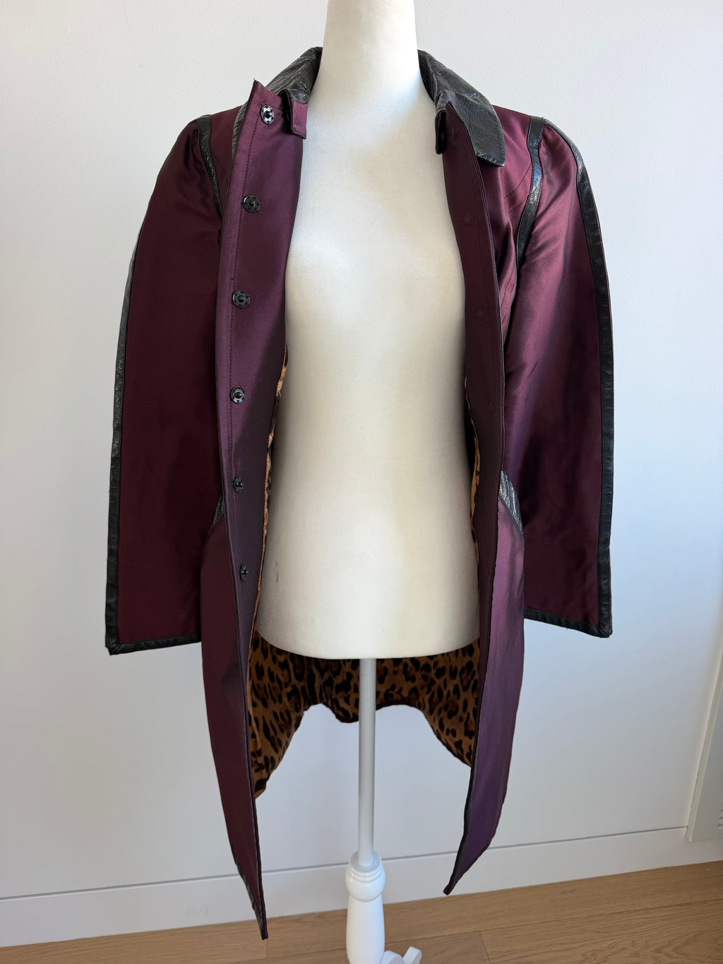 Dolce & Gabbana Burgundy Silk Trench Coat with Leopard Lining - vintage Y2K
