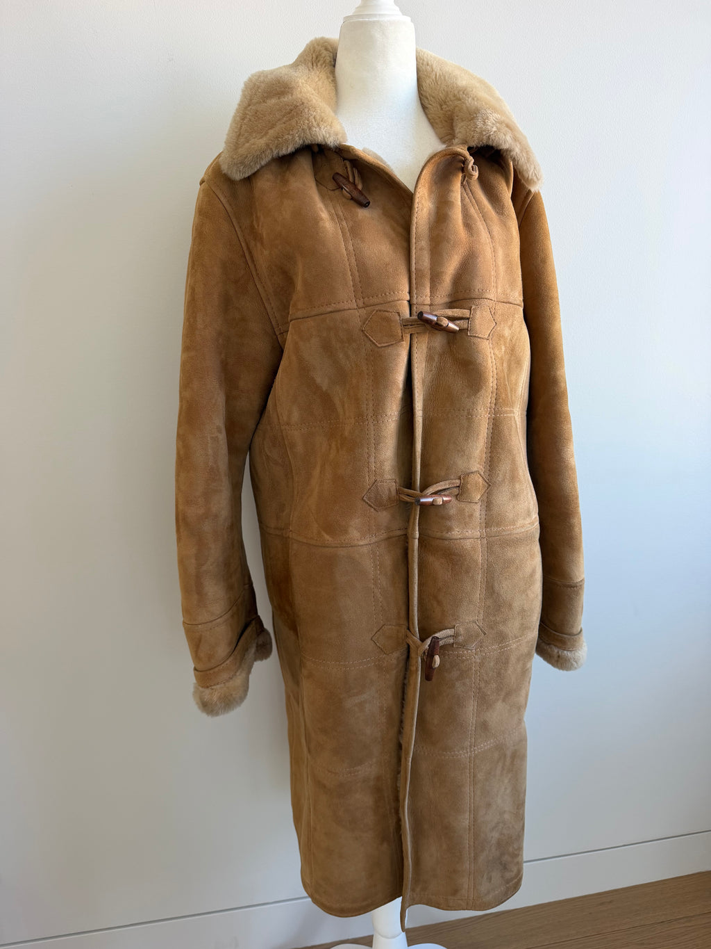 1970s French Shearling Toggle Coat – Camel Suede