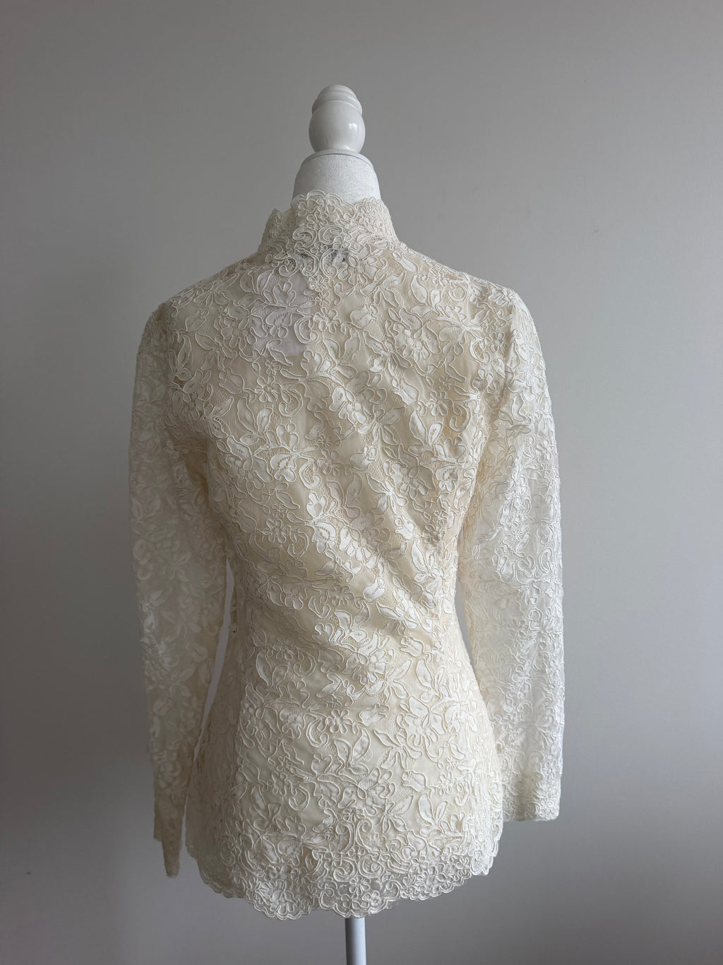 Victor Costa Ivory Embroidered Lace Jacket