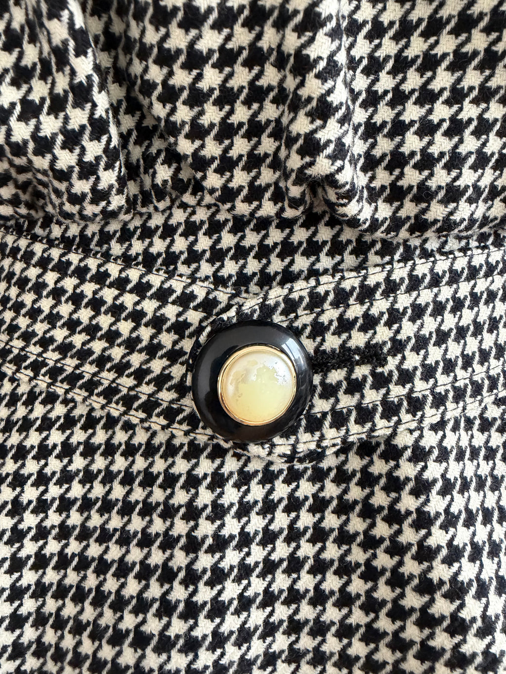 1980s Valentino Miss V Houndstooth Lambswool Double Breasted Blazer