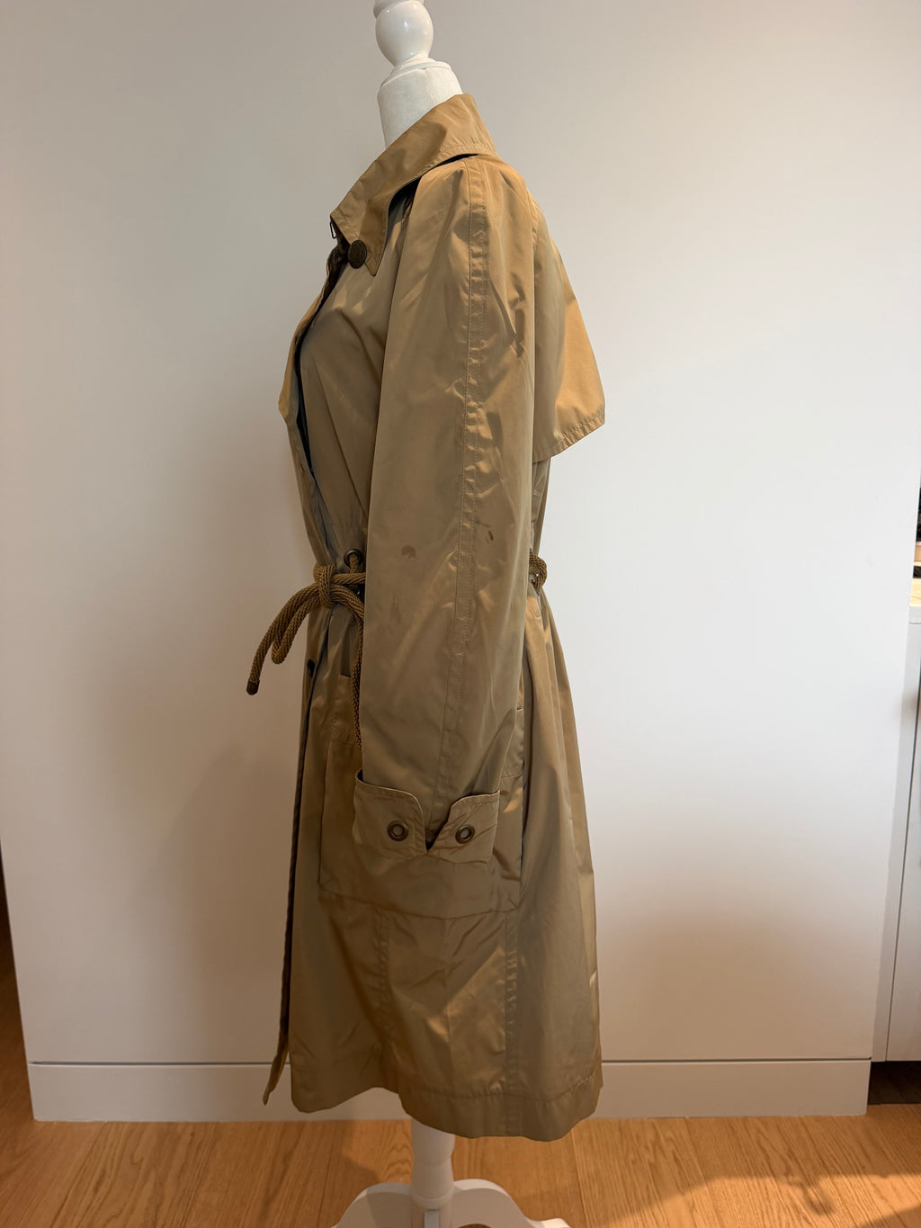 Yves Saint Laurent Rive Gauche trench coat - Tom Ford’s Fall/Winter 2004 collection