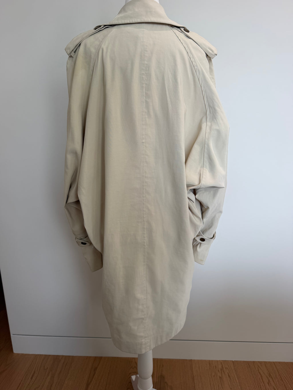 Lanvin Paris Été 2007 Ivory Oversized Draped Trench Coat
