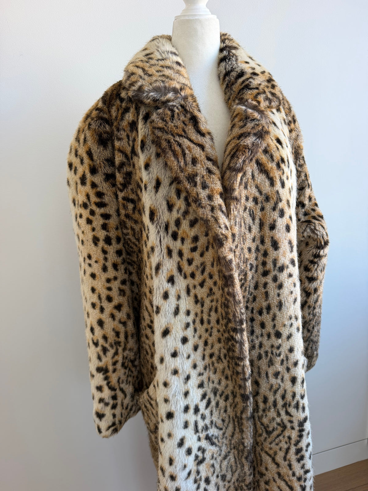 1980s/1990s Vintage Leopard Print Faux Fur Maxi Coat