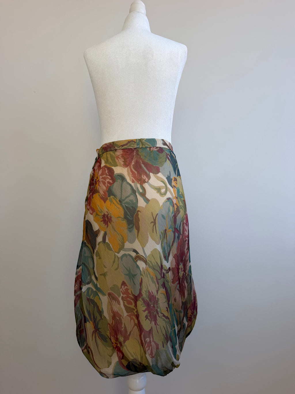 Moschino Cheap and Chic 100% Silk Floral Bubble Hem Skirt - late 90's