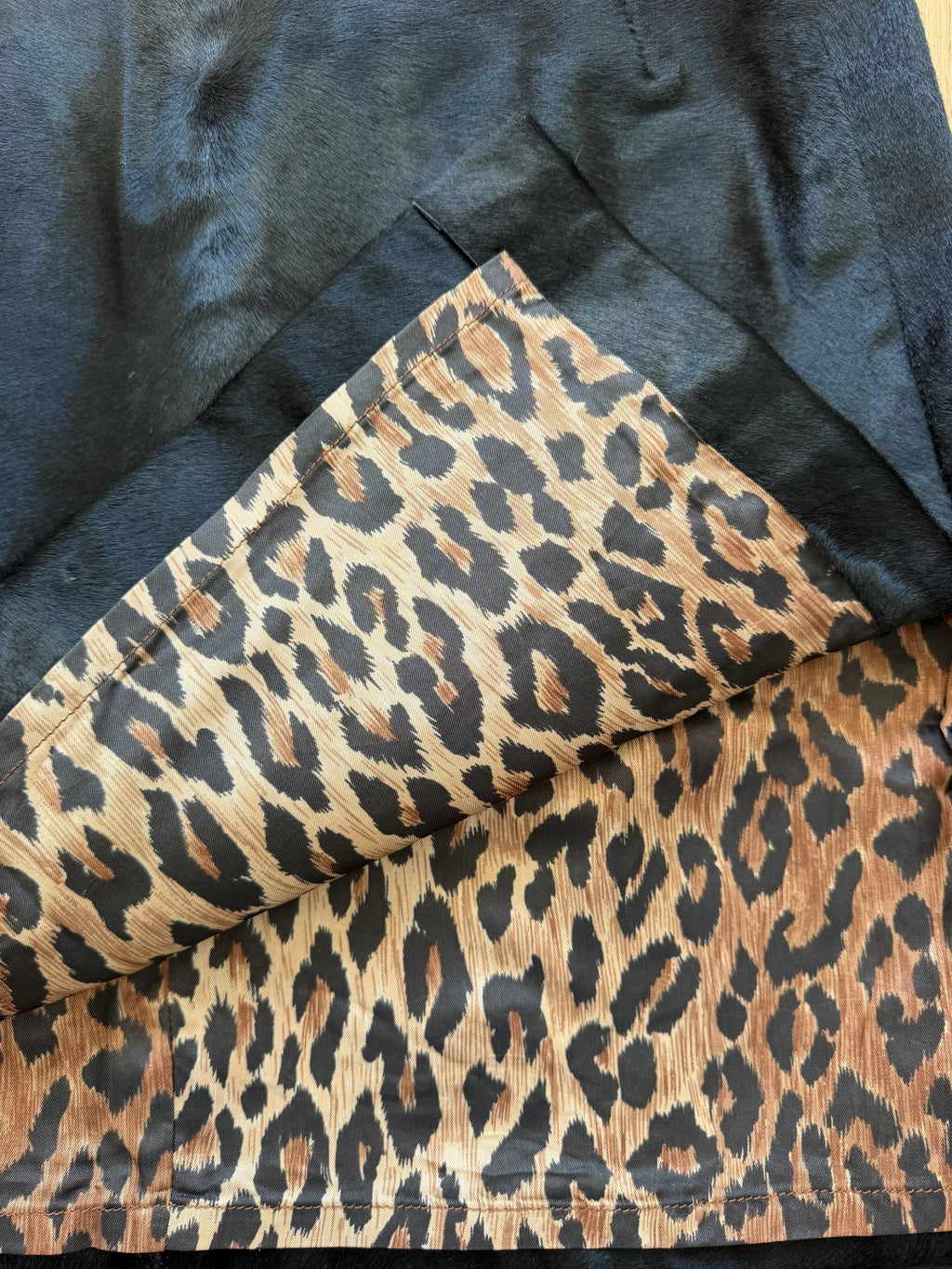 Vintage Y2K Dolce & Gabbana Black Pony Hair Leather Mini Skirt – Late 1990s/Early 2000s