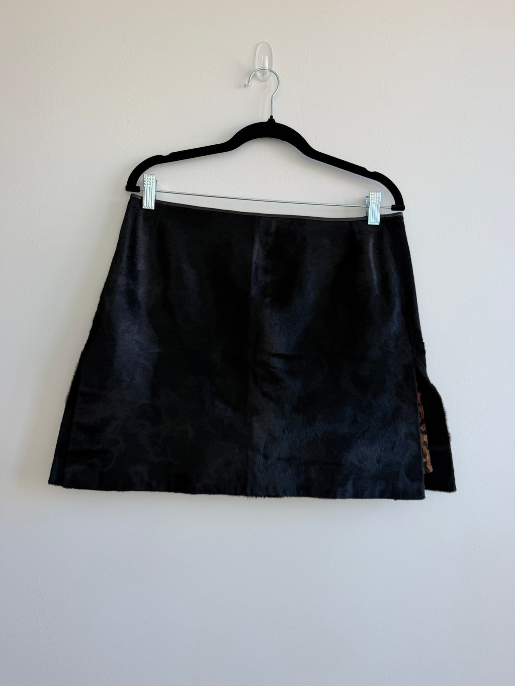 Vintage Y2K Dolce & Gabbana Black Pony Hair Leather Mini Skirt – Late 1990s/Early 2000s