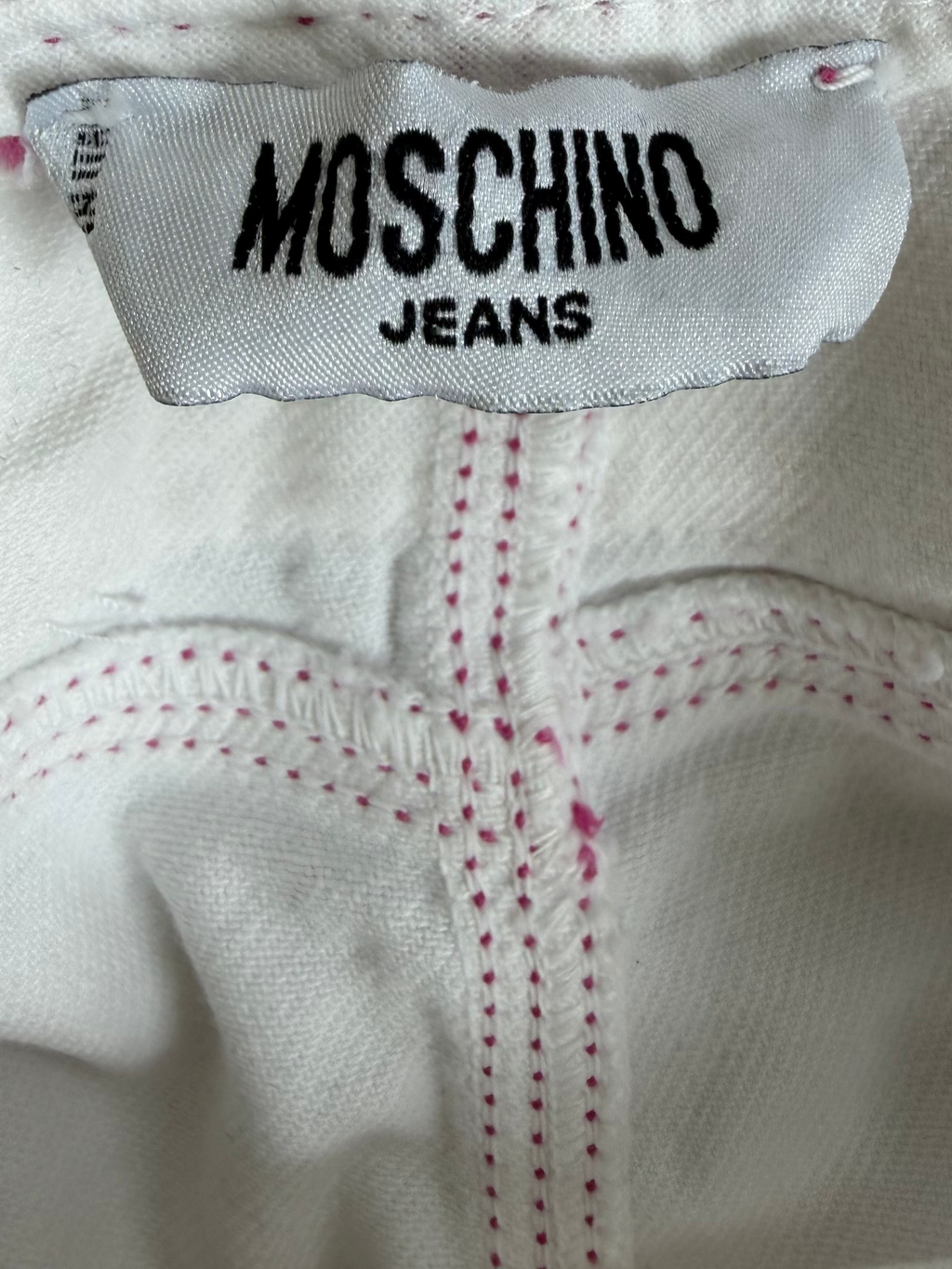 Vintage Y2K Moschino Jeans White Heart Pocket Mini Skirt Pink Stitching