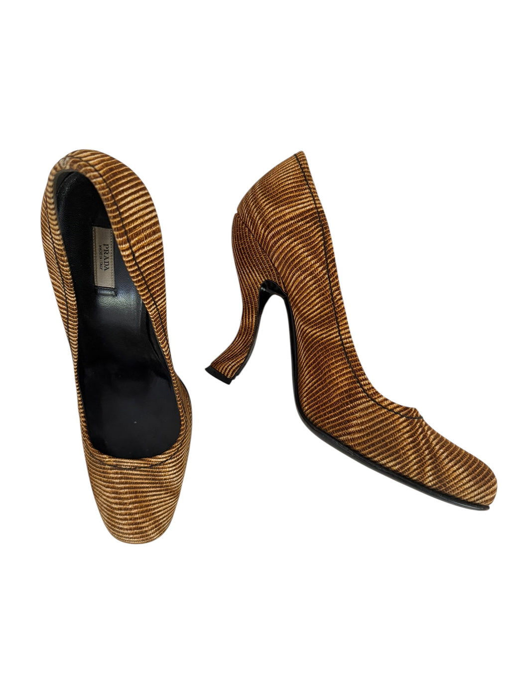 Prada Fall/Winter 2004 Runway Look 49 Sculptural Curved Heel Pumps