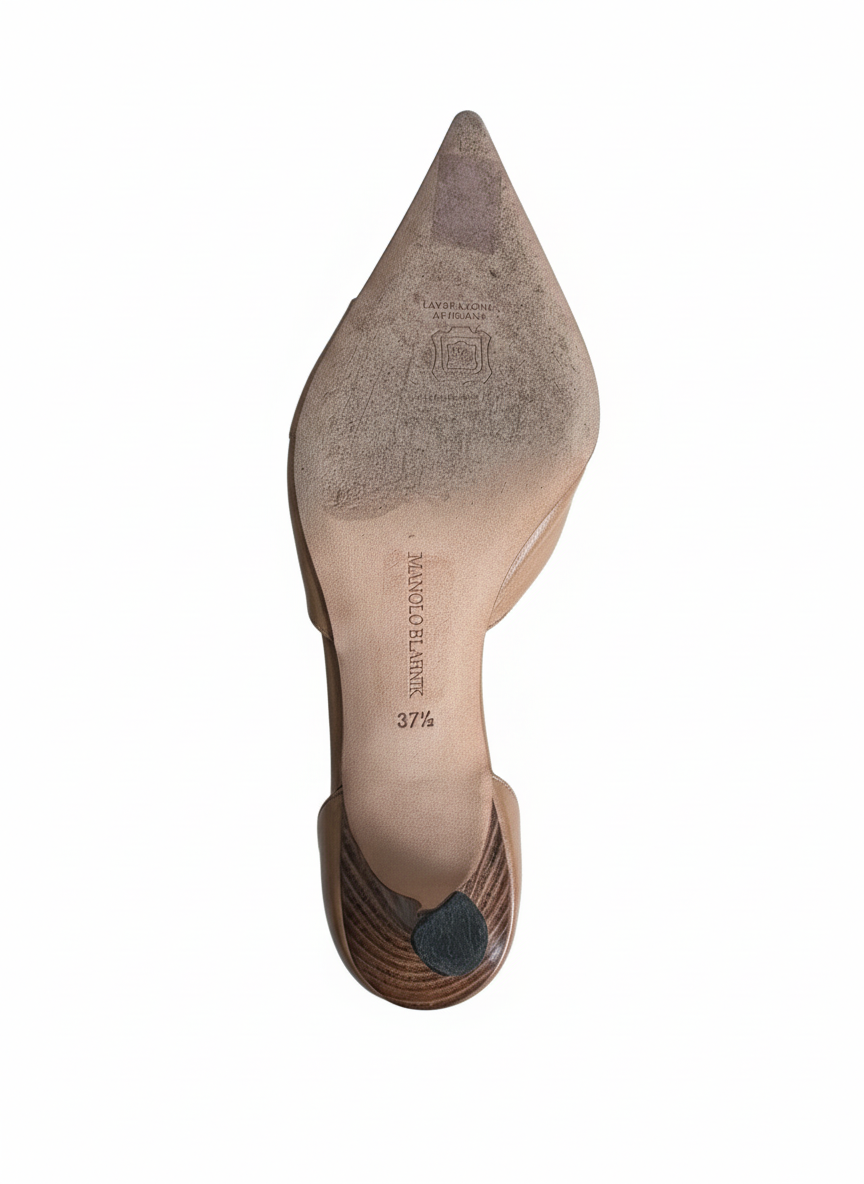 Manolo Blahnik Bandardo Pumps